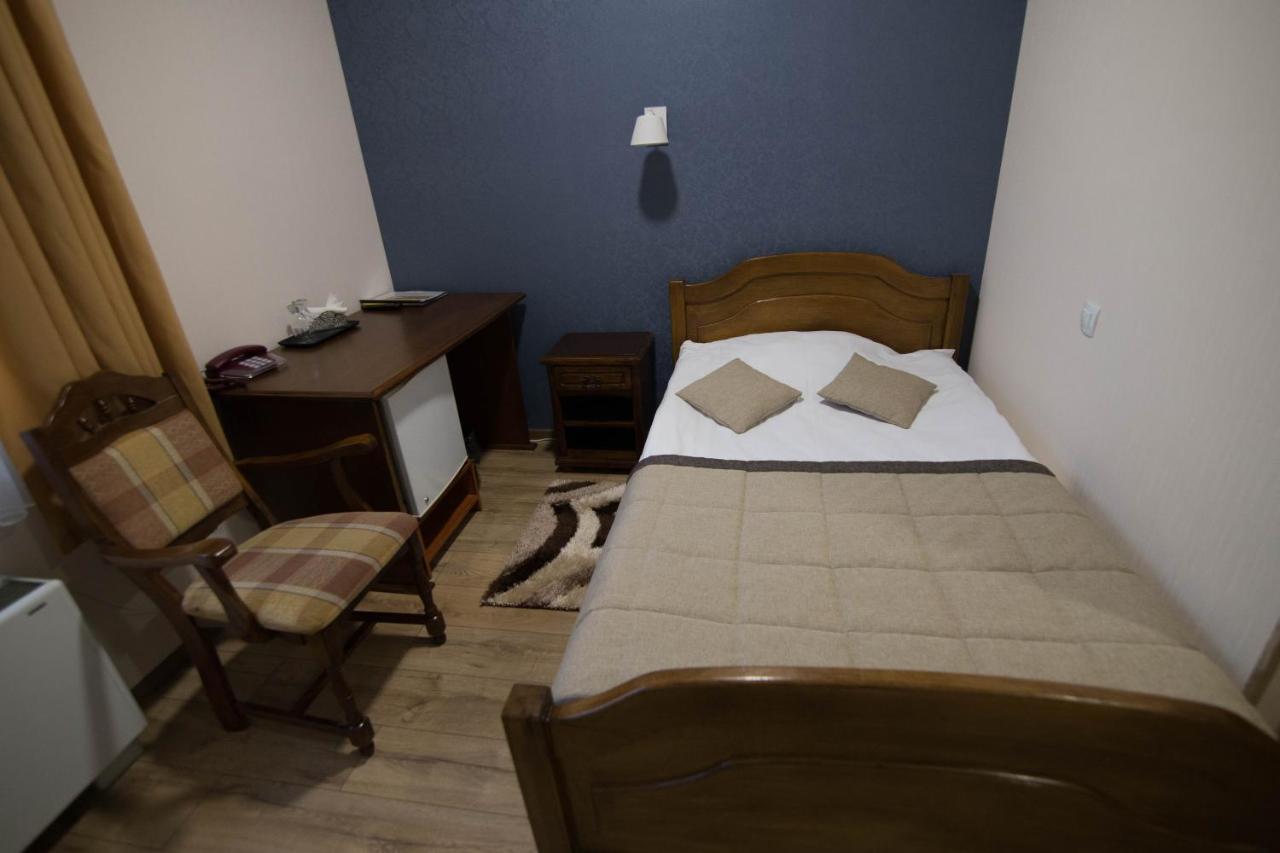 Hotel Villa Natali Кишинев Екстериор снимка