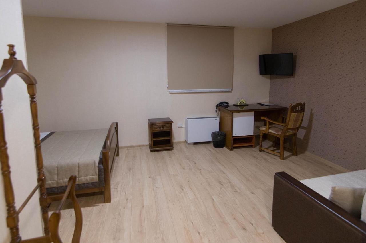 Hotel Villa Natali Кишинев Екстериор снимка
