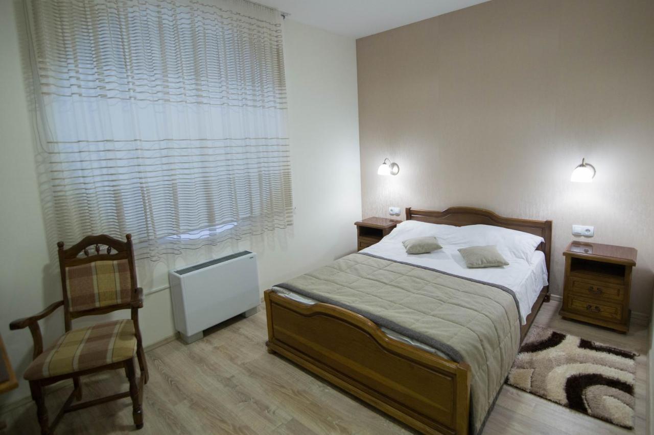 Hotel Villa Natali Кишинев Екстериор снимка